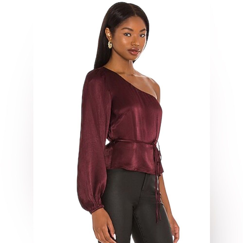 MinkPink One Shoulder Long Sleeve Blouse Top Size Small NWT